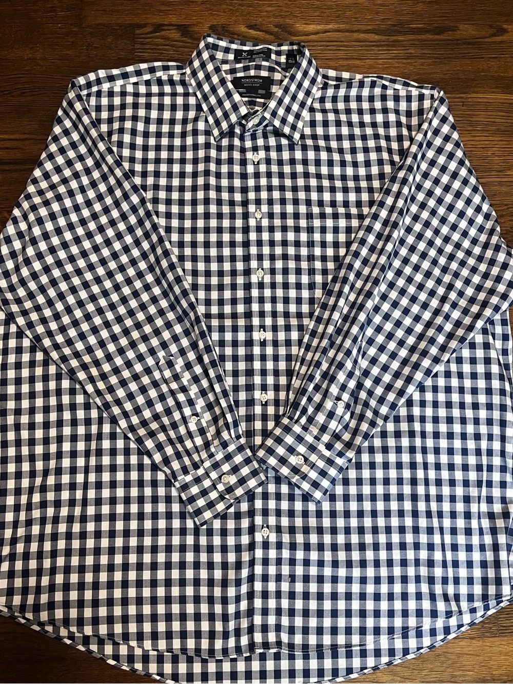 Nordstrom Navy/White Gingham Men’s Traditional Fit Shirt